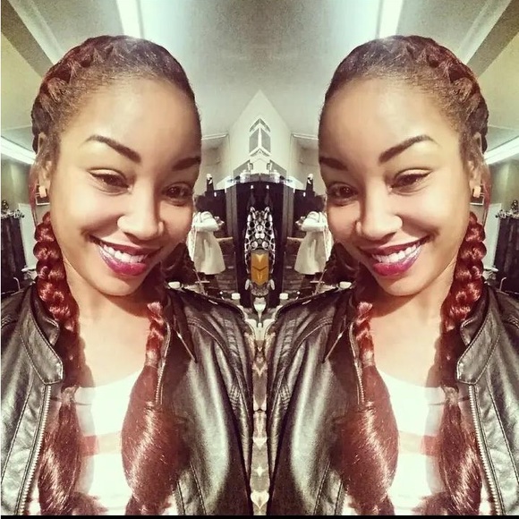 Meet your Posher, Arika - Picture 2 of 5